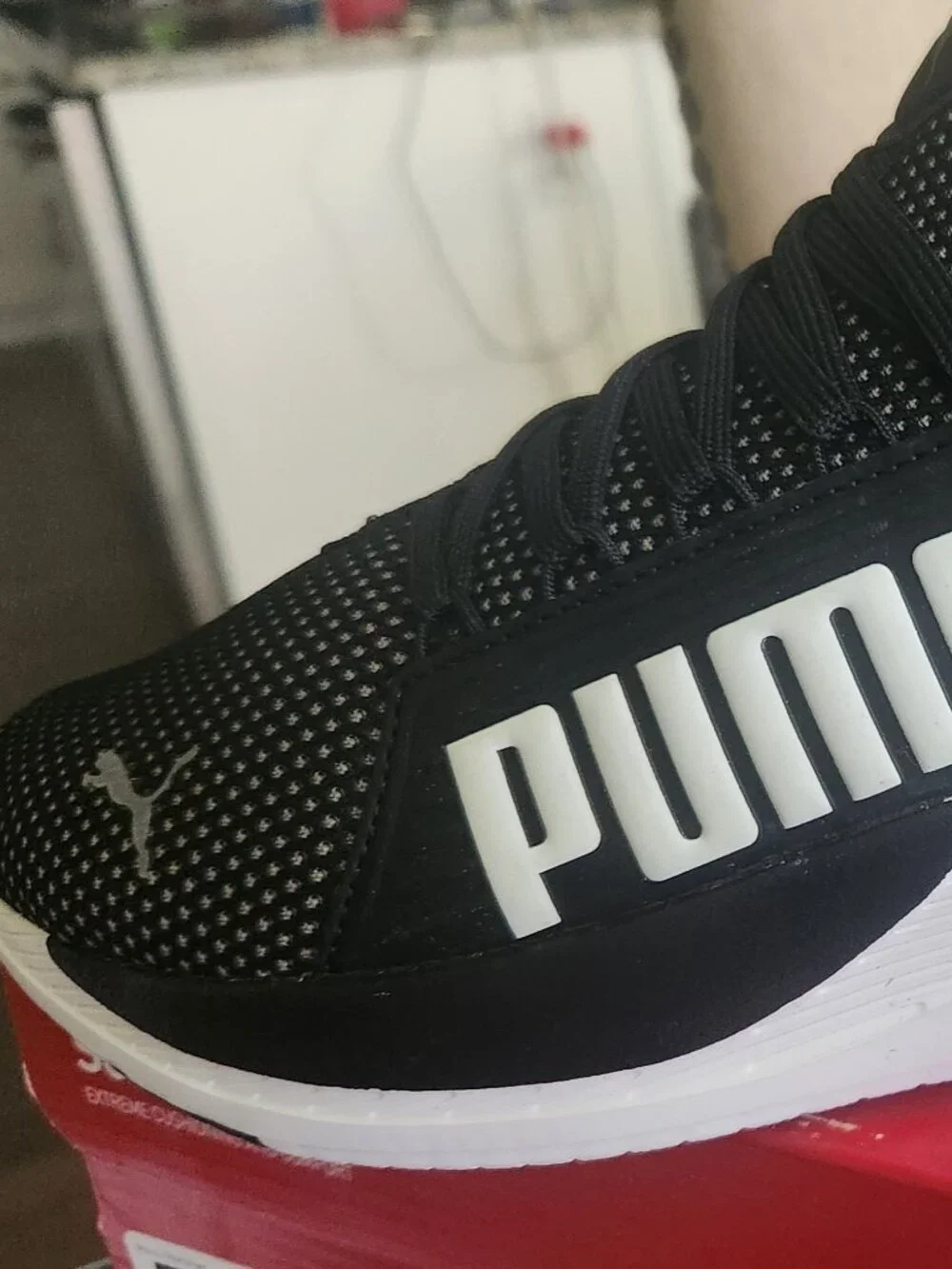 PUMA Men's Softride Premier Slip WTR Knit Black & White 7M